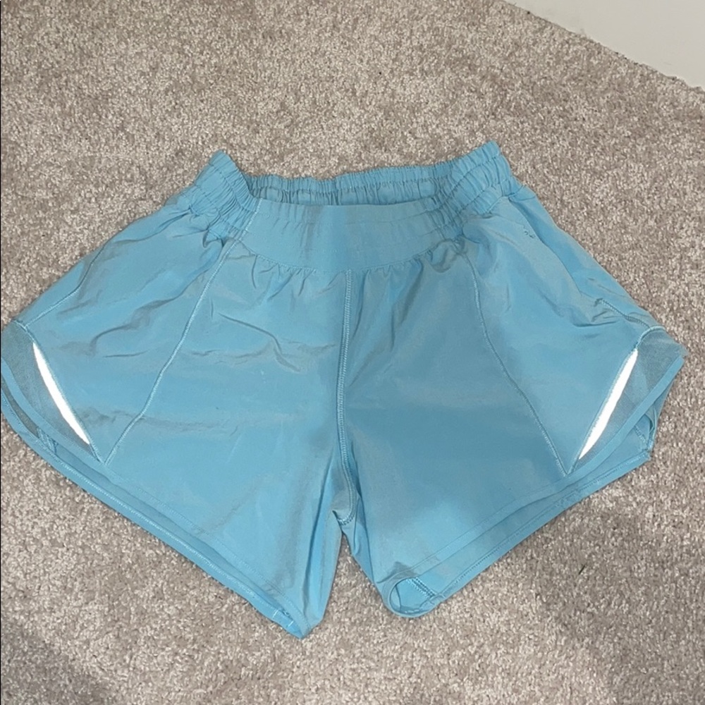 Lululemon shorts size 4 tall (damaged)